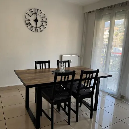 Equipped Sea View With Terrace Appartement *